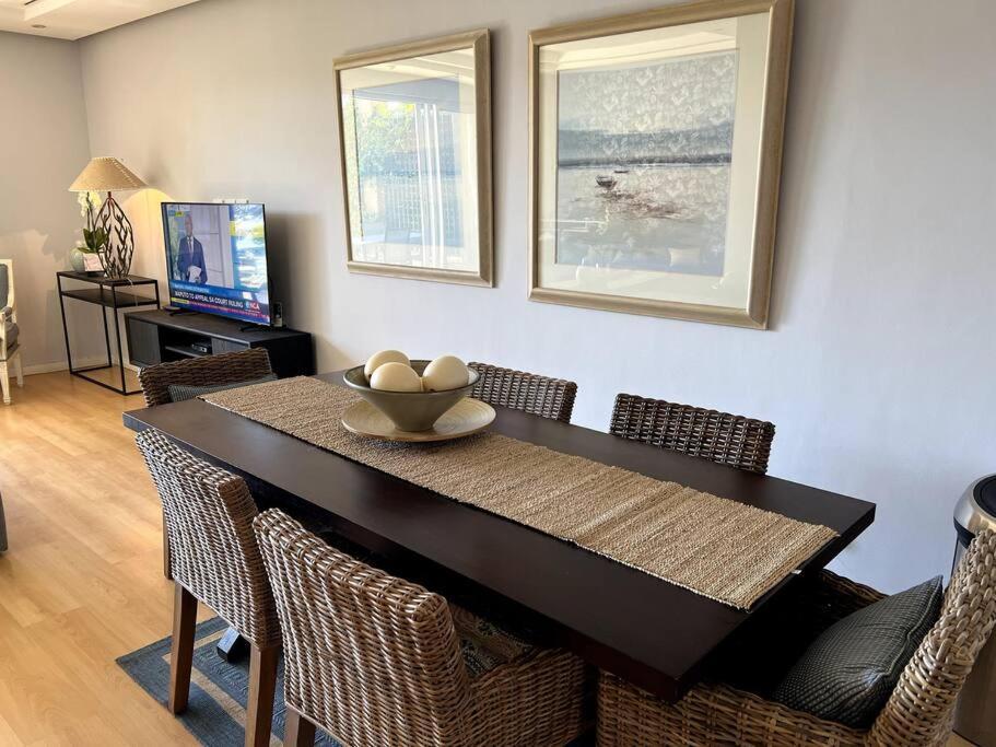 Parama 003 Secure, Luxurious Waterfront